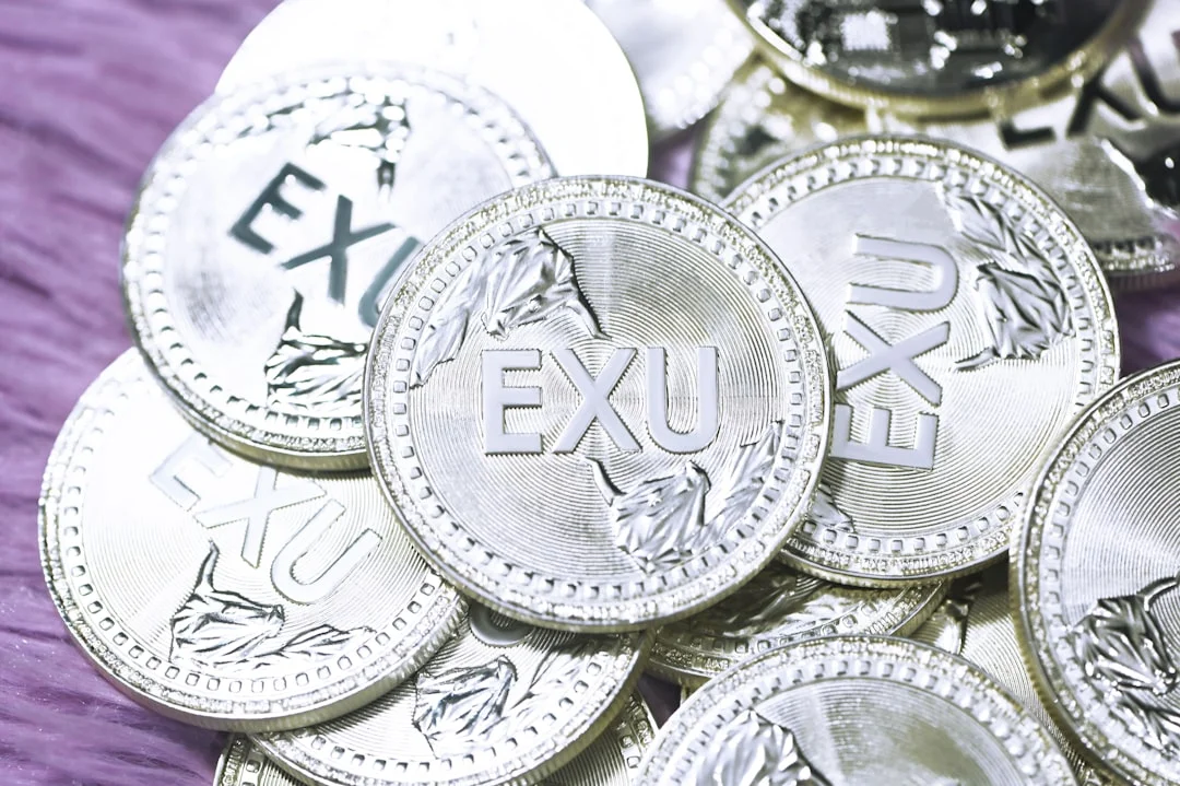 silver and gold round coins